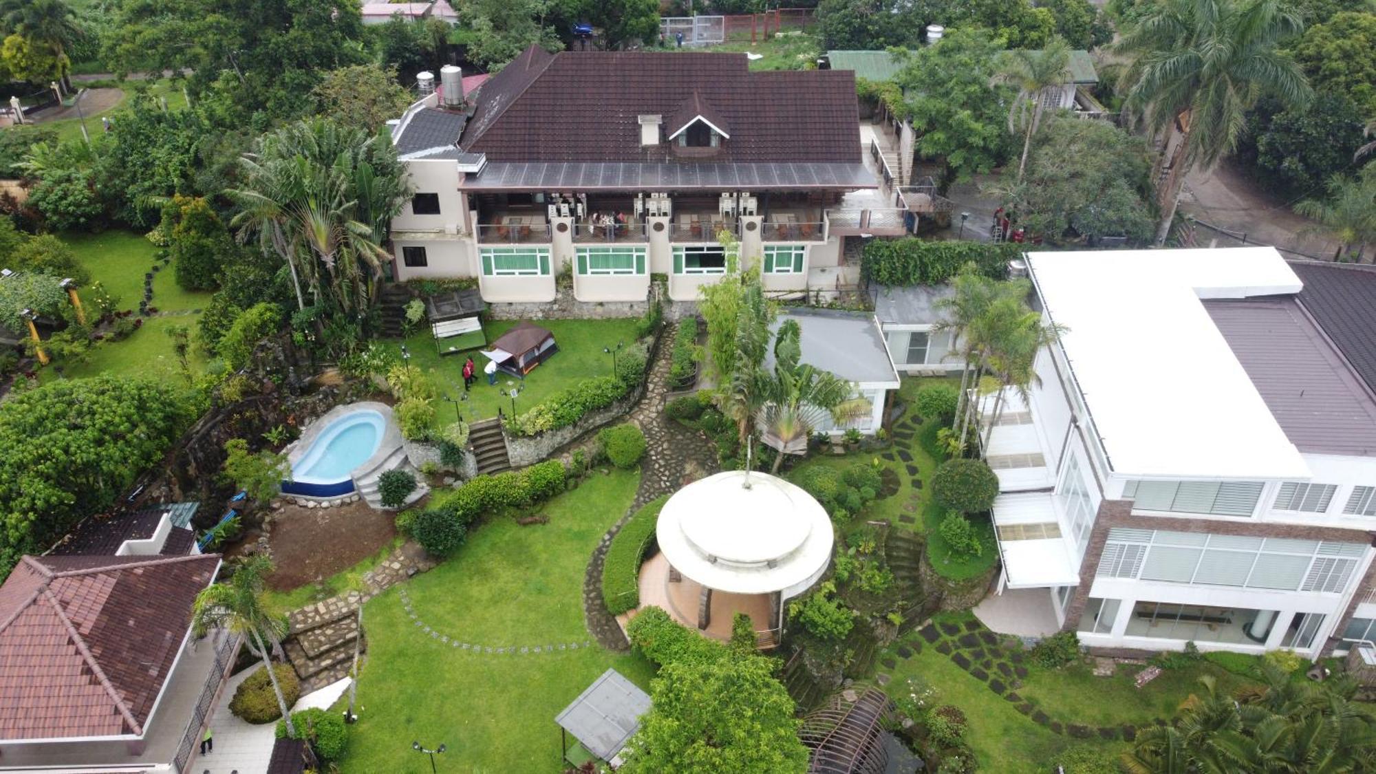 The Lakeview Suites Tagaytay City Exterior foto